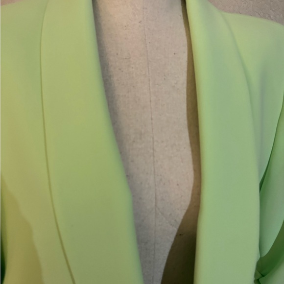 Stunning Gianni Bini Spring Green Blazer Sz 12 NWOT - Picture 6 of 10